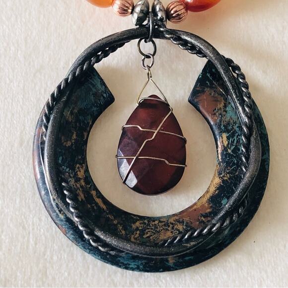 Handcrafted repurpose medieval look gem Czech glass Pearl toggle clasp necklace - Picture 9 of 9